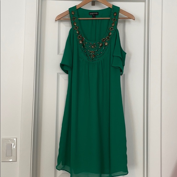 Off the Shoulder Green Dress - Picture 1 of 7